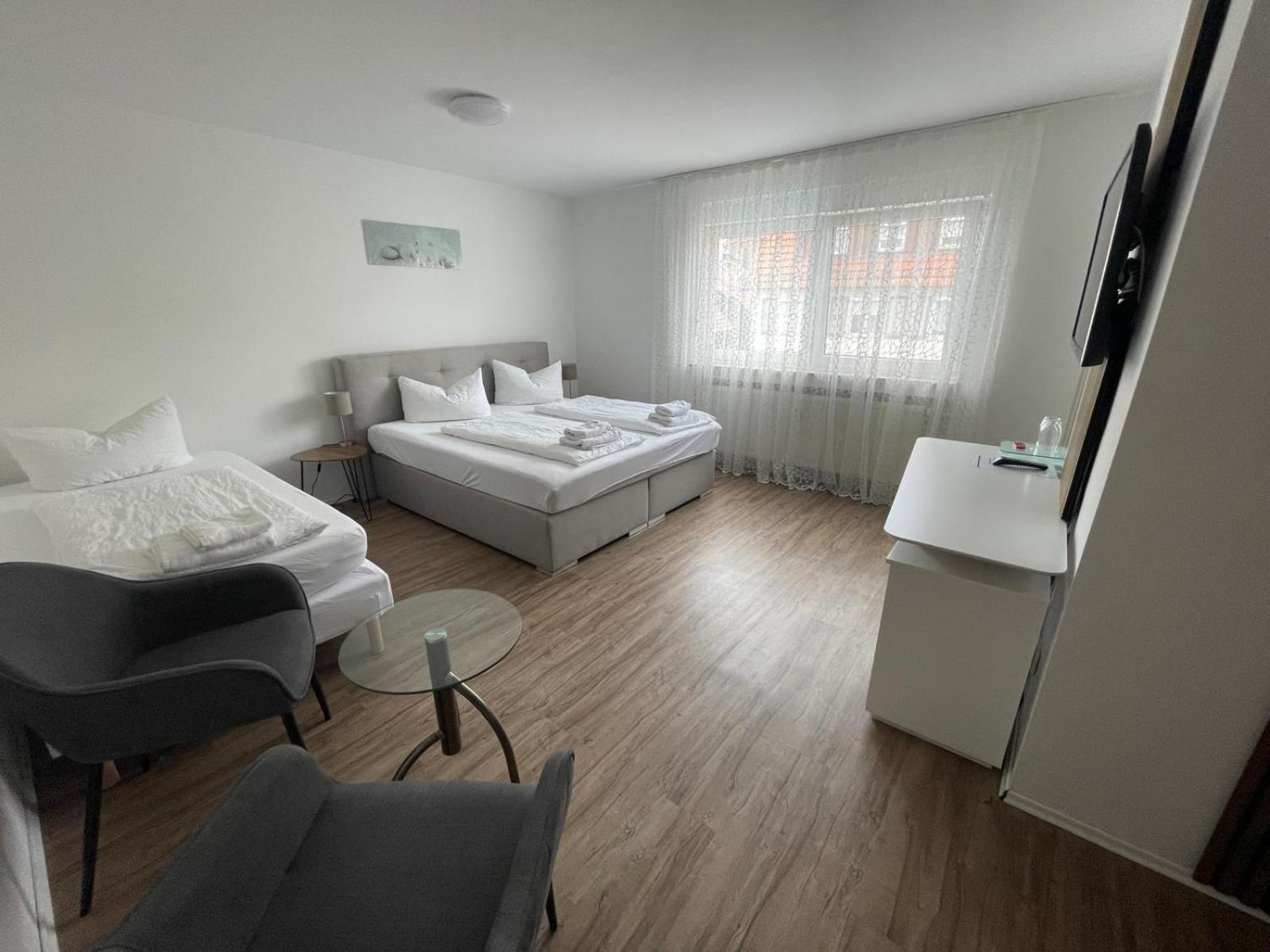 Hotel Loewen Kusterdingen Exteriör bild